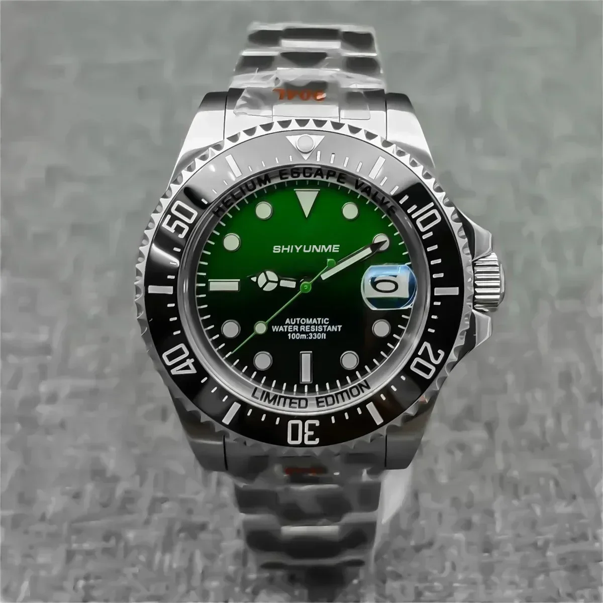 A333 Store Automatic Mechanical Men's Watch 904 Stainless Steel Bracelet Ceramic Bezel Gradient Watch Luminous 43mm
A333 Store Automatic Mechanical Men's Watch 904 Stainless Steel Bracelet Ceramic Bezel Gradient Watch Luminous 43mm