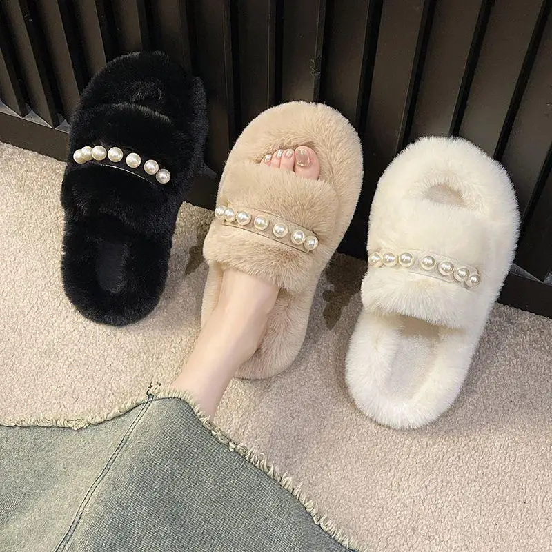 Trendy Women's Thick Bottom Fur Slippers Indoor Outdoor Wear Autumn Winter Fashion Pearl Embellished Flat Cotton Slippers
Trendy Women's Thick Bottom Fur Slippers Indoor Outdoor Wear Autumn Winter Fashion Pearl Embellished Flat Cotton Slippers