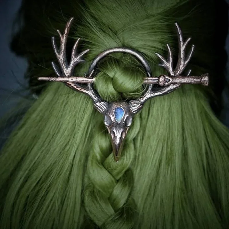 Creative Gothic Retro Moth Insect Skeleton Crow Women's Hairpin Mysterious Temperament Nordic Style Fashion Personality Hairpin
Creative Gothic Retro Moth Insect Skeleton Crow Women's Hairpin Mysterious Temperament Nordic Style Fashion Personality Hairpin