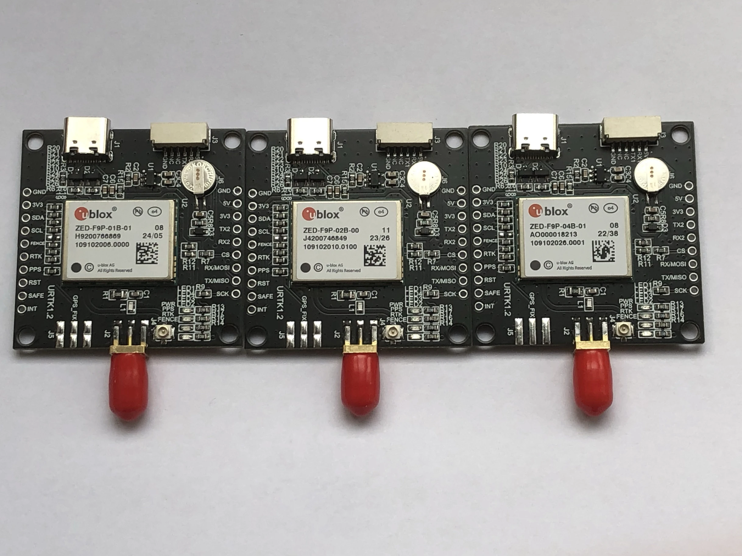 Ubbox ZED-F9P 01B/02B/04B brand new high-precision centimeter level RTK module GNSS board
Ubbox ZED-F9P 01B/02B/04B brand new high-precision centimeter level RTK module GNSS board