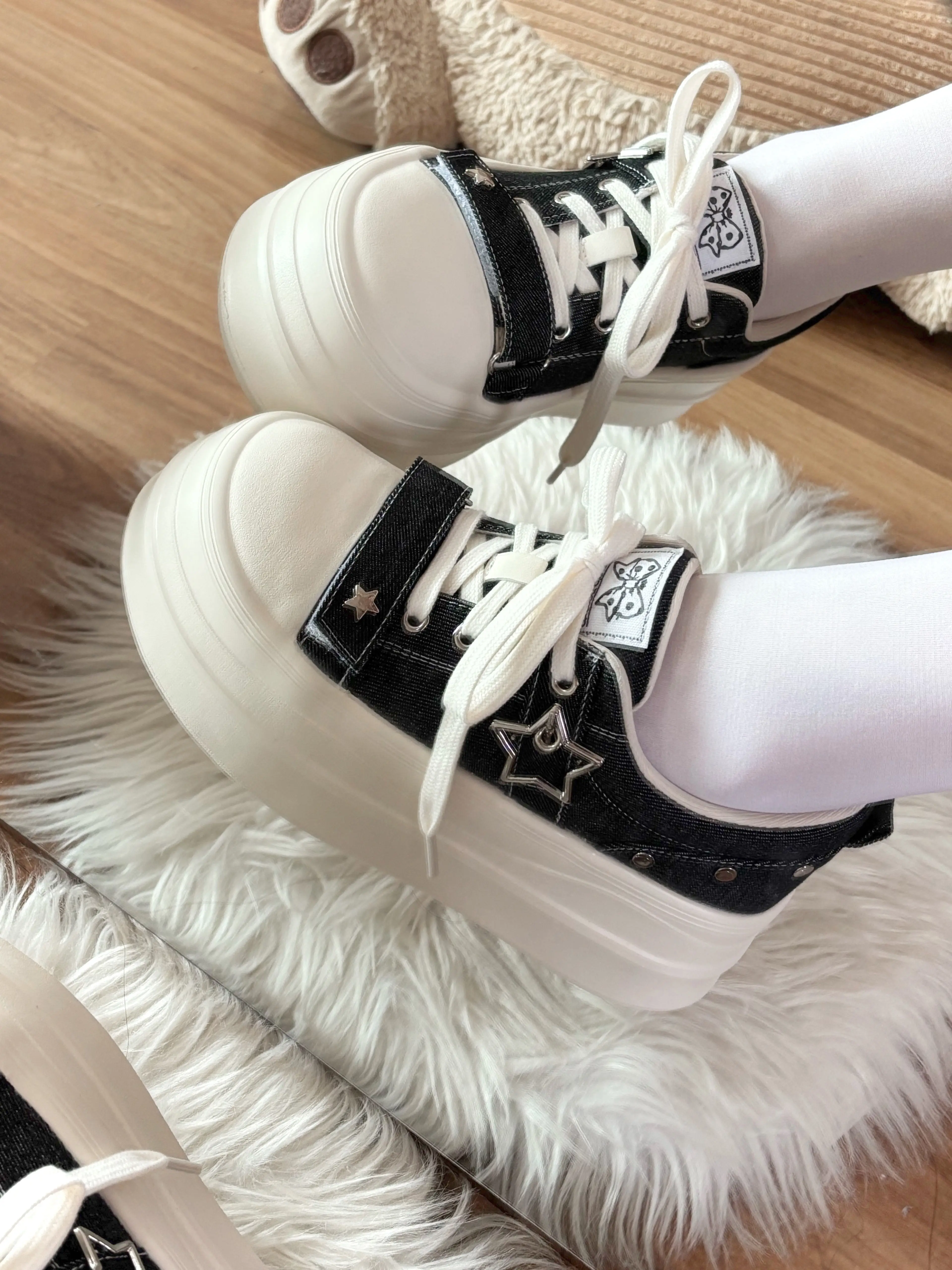 Little Star Platform Canvas Sneakers Y2k Star Studded Lolita Shoes Sweet Girl Student Casual Single Shoes
Little Star Platform Canvas Sneakers Y2k Star Studded Lolita Shoes Sweet Girl Student Casual Single Shoes