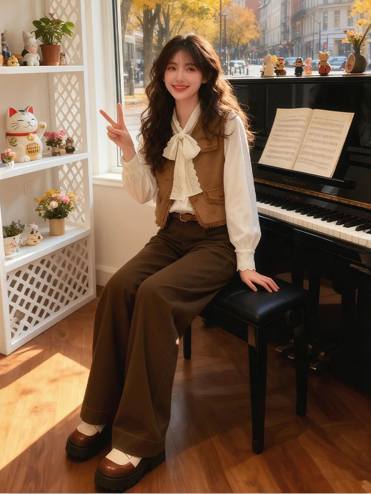Early Autumn Fashion Set Large Size Women's Long Sleeve Shirt Wide Leg Pants Tassel Vest White Three Piece Suite Elegant
Early Autumn Fashion Set Large Size Women's Long Sleeve Shirt Wide Leg Pants Tassel Vest White Three Piece Suite Elegant