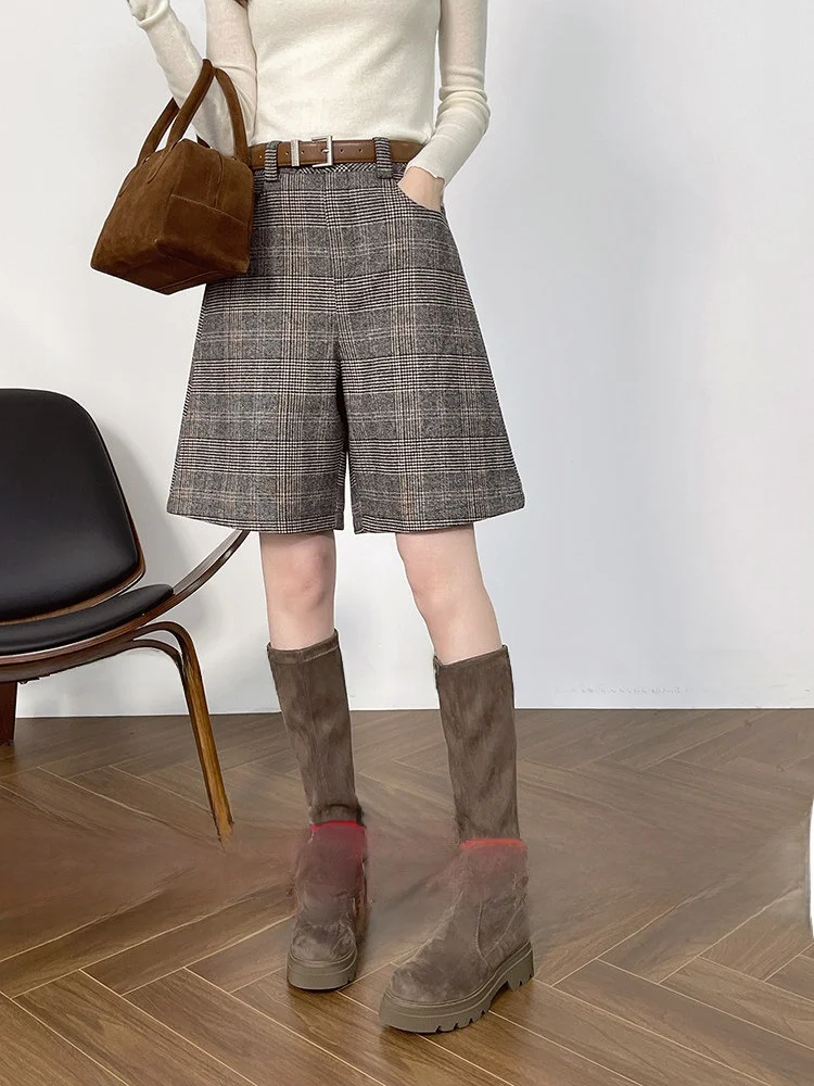 High Waist Woolen Plaid Suit Shorts Women's Casual Five-Point Pants Korean Style Commute Fashion Winter New Arrival
High Waist Woolen Plaid Suit Shorts Women's Casual Five-Point Pants Korean Style Commute Fashion Winter New Arrival
