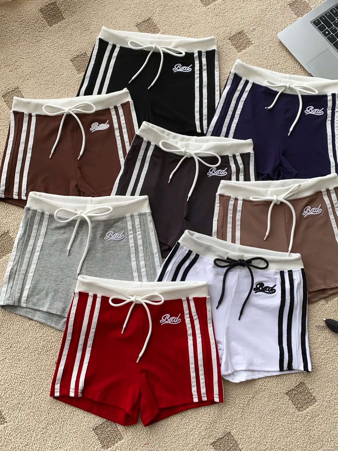 Casual Stripe Women's Short Pants Summer Commute Wide Leg Drawstring Anti-Light Hot Pants Versatile High Waist Radiation Prot...
Casual Stripe Women's Short Pants Summer Commute Wide Leg Drawstring Anti-Light Hot Pants Versatile High Waist Radiation Prot...