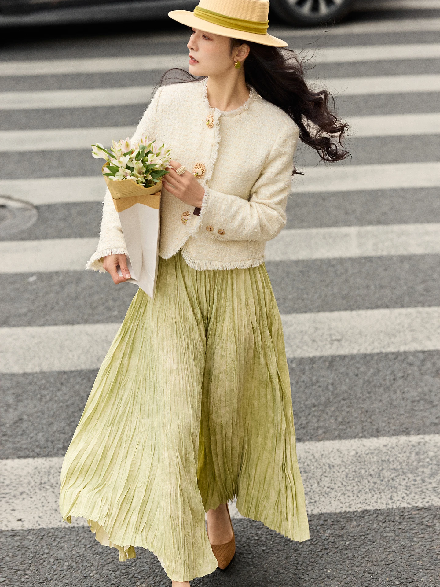 Юбка макси с плиссировкой и скрытой вышивкой, высокая талия, А-силуэт, полиэстер, весна 2026
Юбка макси с плиссировкой и скрытой вышивкой, высокая талия, А-силуэт, полиэстер, весна 2026