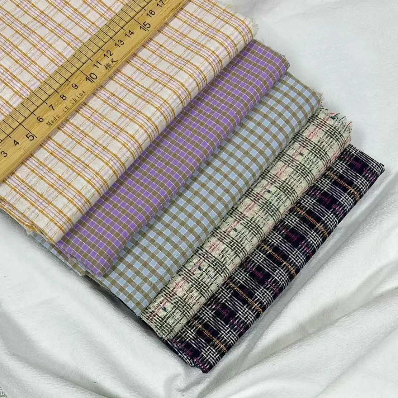 50x140cm Autumn And Winter All-Cotton Checkered Jacquard Yarn-Dyed Fabric, Used For Sewing Hand-Patchwork Quilting
50x140cm Autumn And Winter All-Cotton Checkered Jacquard Yarn-Dyed Fabric, Used For Sewing Hand-Patchwork Quilting