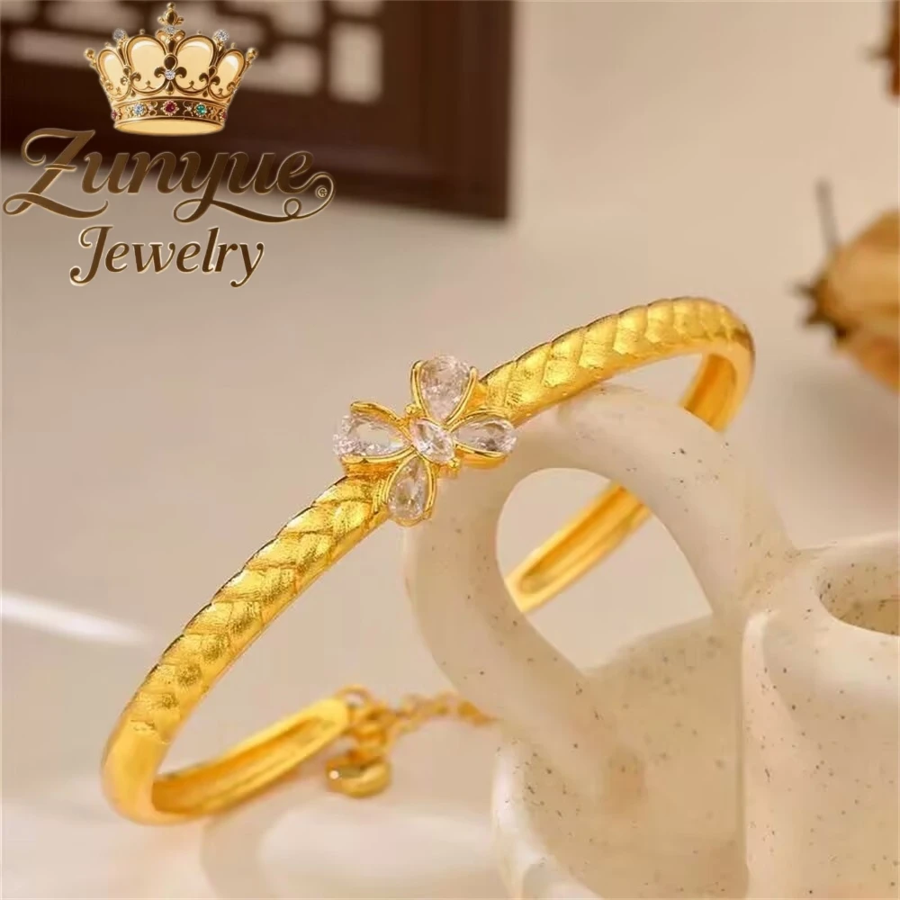 Sand Gold Brushed Diamond Butterfly Bracelet Delicate Light Luxury All Match Temperament Senior Bracelet Charms Fashion Jewelry
Sand Gold Brushed Diamond Butterfly Bracelet Delicate Light Luxury All Match Temperament Senior Bracelet Charms Fashion Jewelry