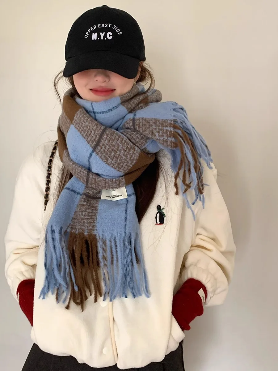 New Korean Version Blue Grid Scarf For Women, Warm Neck Scarf For Autumn And Winter, Student Style
New Korean Version Blue Grid Scarf For Women, Warm Neck Scarf For Autumn And Winter, Student Style