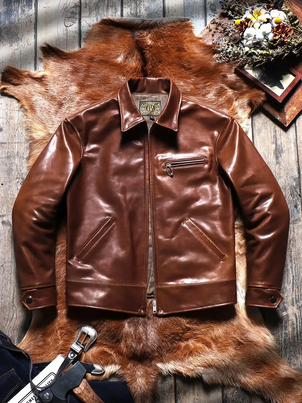 Tailor Brando 1.3mm Full Grain Batik Horse Leather 1930s Replica California Bear American Retro Men's Genuine Leather Jacket
Tailor Brando 1.3mm Full Grain Batik Horse Leather 1930s Replica California Bear American Retro Men's Genuine Leather Jacket