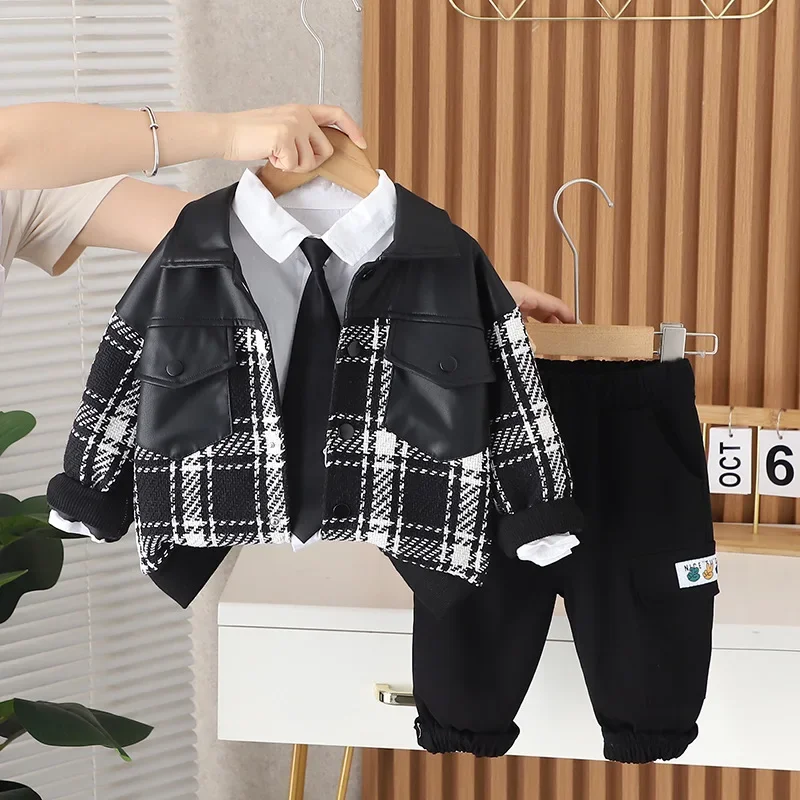Boys' Checkered Gentleman Set Spring and Autumn New Children's Fashion Leather Coat Spliced Long sleeved Coat Casual Two Piece S
Boys' Checkered Gentleman Set Spring and Autumn New Children's Fashion Leather Coat Spliced Long sleeved Coat Casual Two Piece S