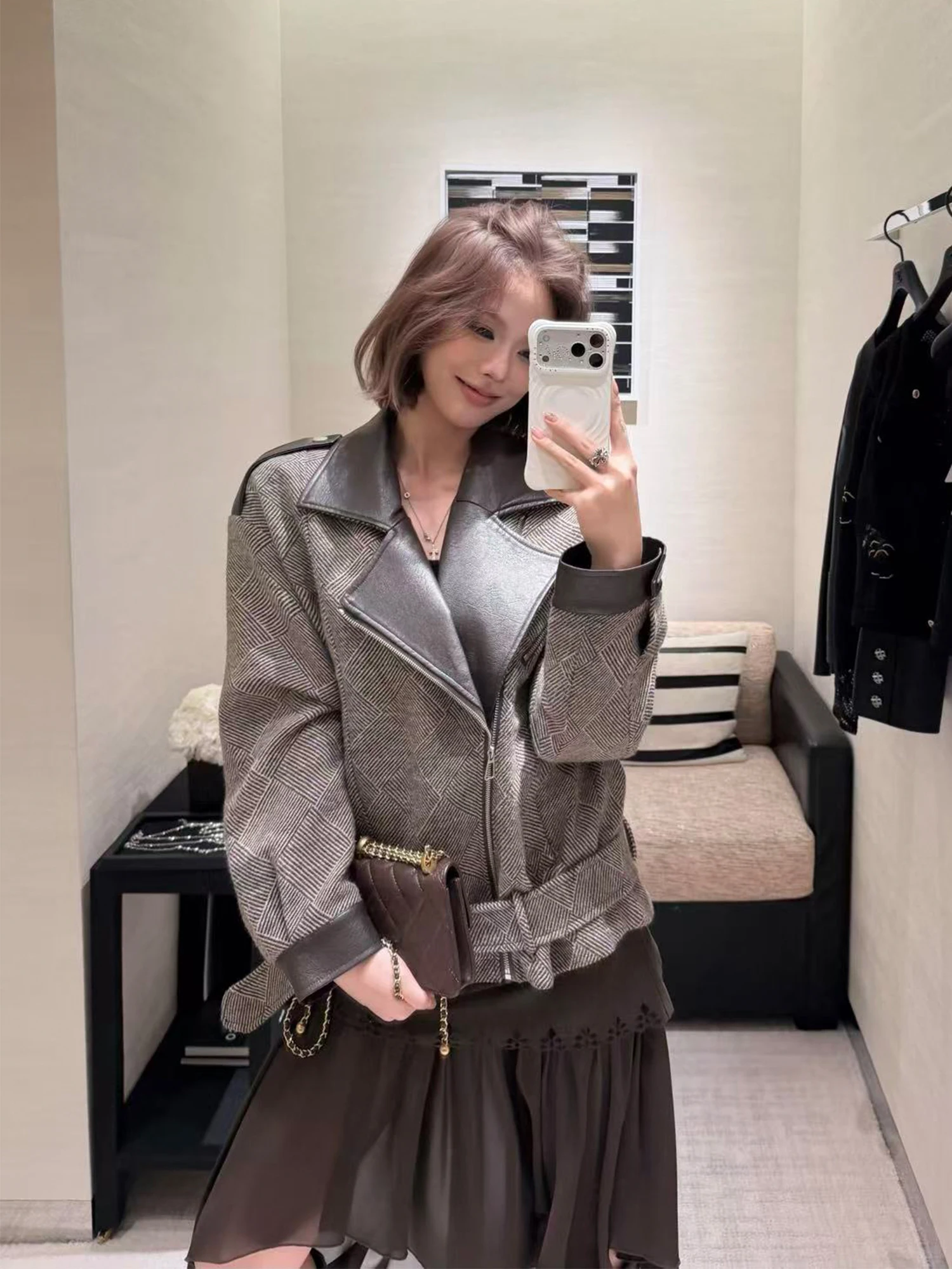 Early Spring Hippie Sle Patchwork Leather Jaet 35 Wool Neutral Hard Silhouette Coat Cool Wind Outline Polyester Fiber
Early Spring Hippie Sle Patchwork Leather Jaet 35 Wool Neutral Hard Silhouette Coat Cool Wind Outline Polyester Fiber