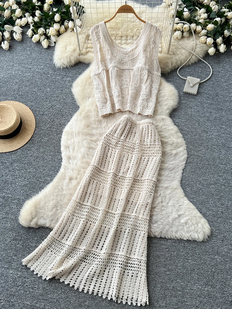 Elegant Slimming Lace Hook Embroidery Hollow out Two Piece Set Women's Summer High Waist Vest Skirt Fashionable Casual Outfit
Elegant Slimming Lace Hook Embroidery Hollow out Two Piece Set Women's Summer High Waist Vest Skirt Fashionable Casual Outfit