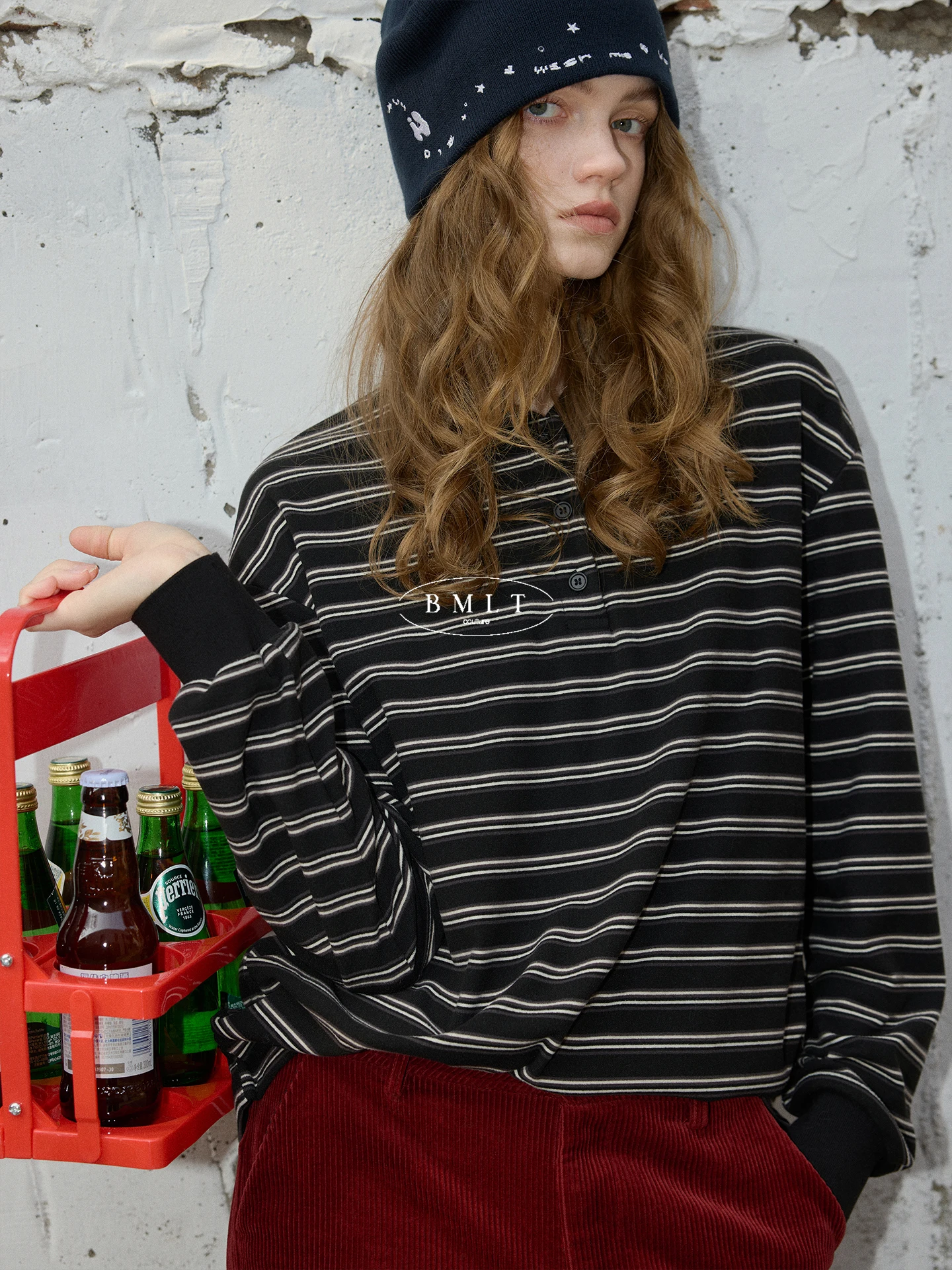 Gold Waltz Early Spring Bla Stripe Ne Korean Sle Floing T-irt Versatile Top for Ladies Long Sve Polyester B...
Gold Waltz Early Spring Bla Stripe Ne Korean Sle Floing T-irt Versatile Top for Ladies Long Sve Polyester B...