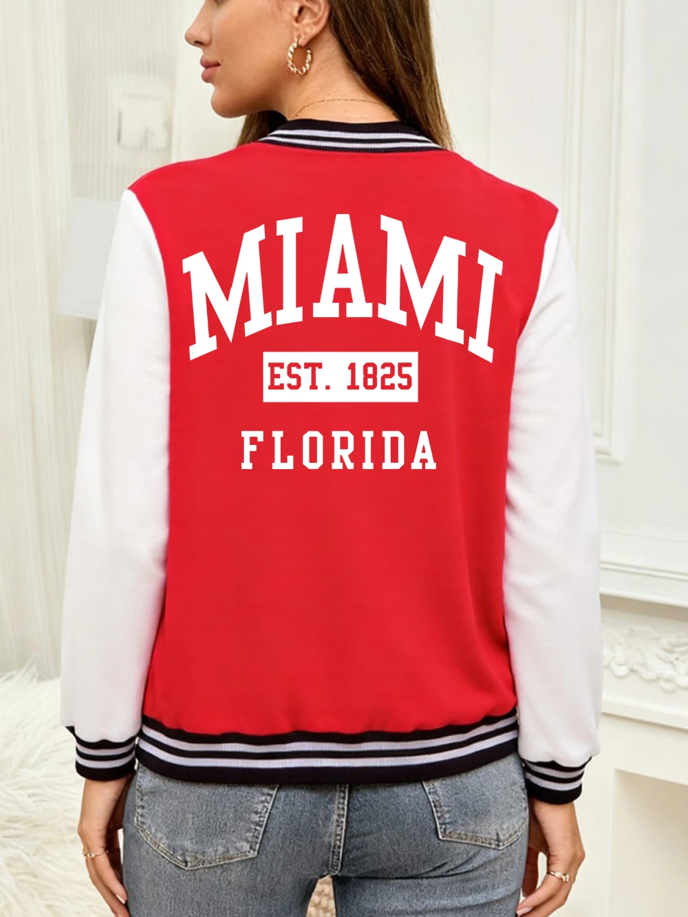 Miami Est 1896, бейсбольное пальто с буквенным принтом Флориды, женские базовые спортивные куртки, уличные топы с карманами, зимняя теплая женская одежда
Miami Est 1896, бейсбольное пальто с буквенным принтом Флориды, женские базовые спортивные куртки, уличные топы с карманами, зимняя теплая женская одежда