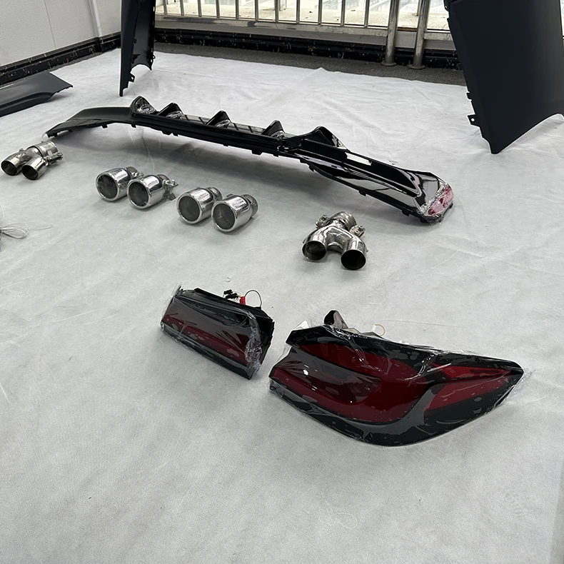 Suitable for Auto Parts Front Bumper Kit LED Headlight Accessories Body for BMW 5 Series G38 Pre-Modified Late M5 Surround
Suitable for Auto Parts Front Bumper Kit LED Headlight Accessories Body for BMW 5 Series G38 Pre-Modified Late M5 Surround