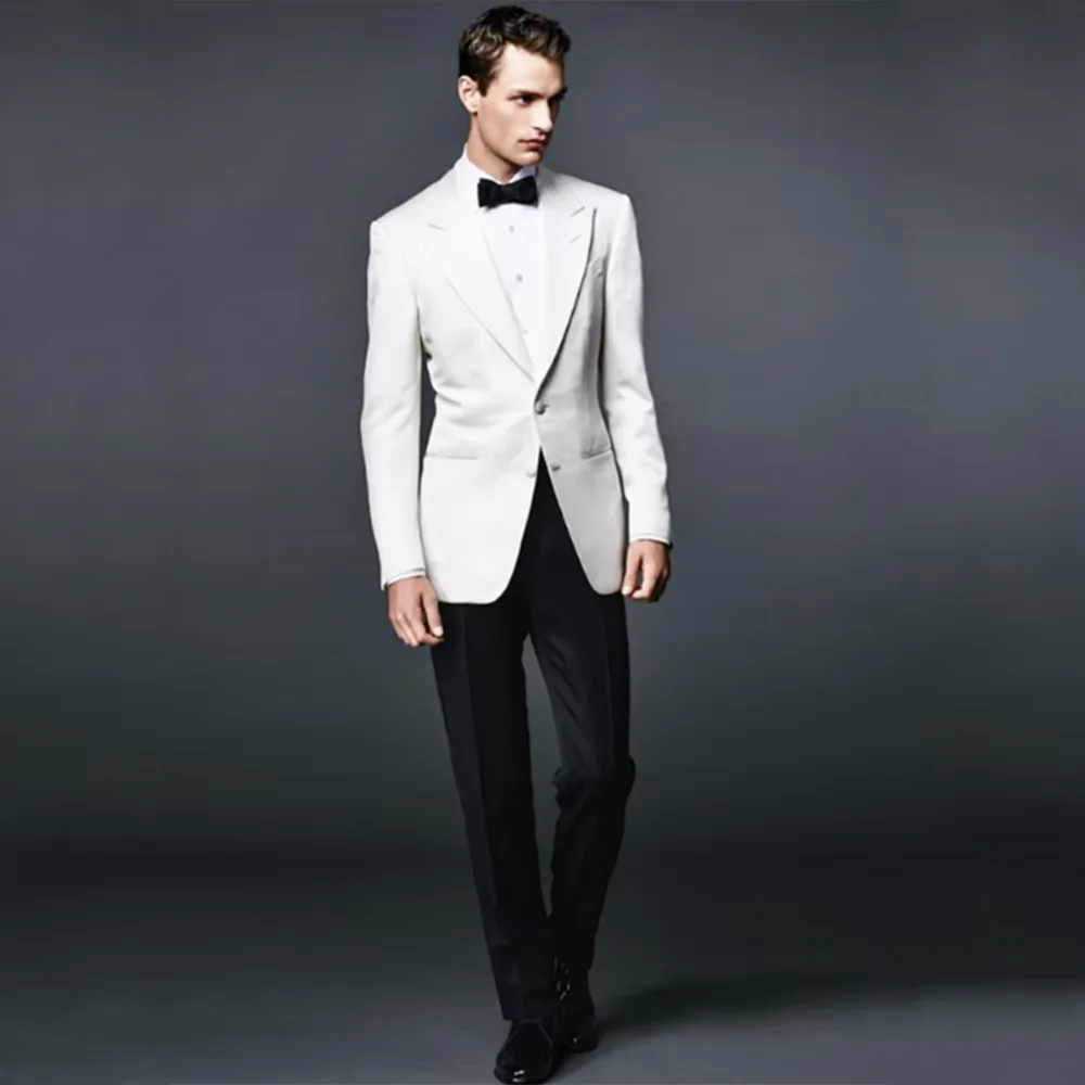 Luxury Men's Suits 2 Pieces White Jacket Black Pants Peak Lapel Male Clothing Banquet Smart Business Wedding Costume Homme
Luxury Men's Suits 2 Pieces White Jacket Black Pants Peak Lapel Male Clothing Banquet Smart Business Wedding Costume Homme