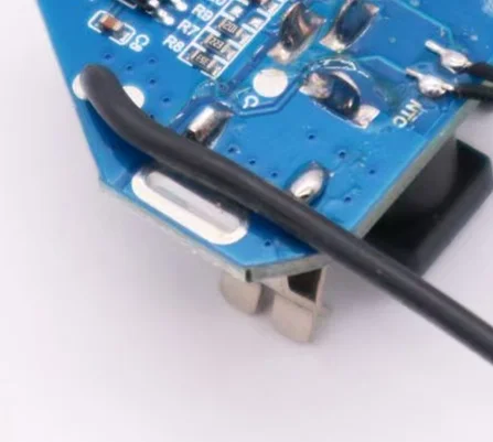 100% original 3.7v US18650 VTC5A 2600mAh rechargeable lithium battery US18650 30A flashlight toy discharge
100% original 3.7v US18650 VTC5A 2600mAh rechargeable lithium battery US18650 30A flashlight toy discharge