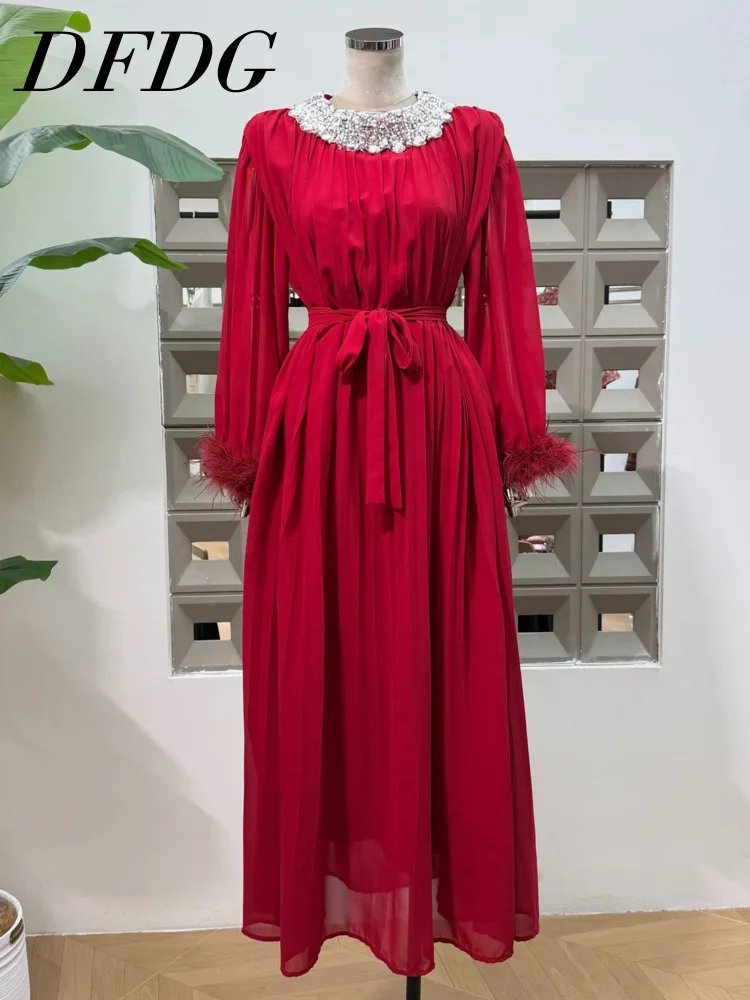DFDG Designer 2025 Women’s Pleated Dress Feather Embellished Oversized Long Sleeve Round Neck Chic Dress Spring Autumn Dress
DFDG Designer 2025 Women’s Pleated Dress Feather Embellished Oversized Long Sleeve Round Neck Chic Dress Spring Autumn Dress