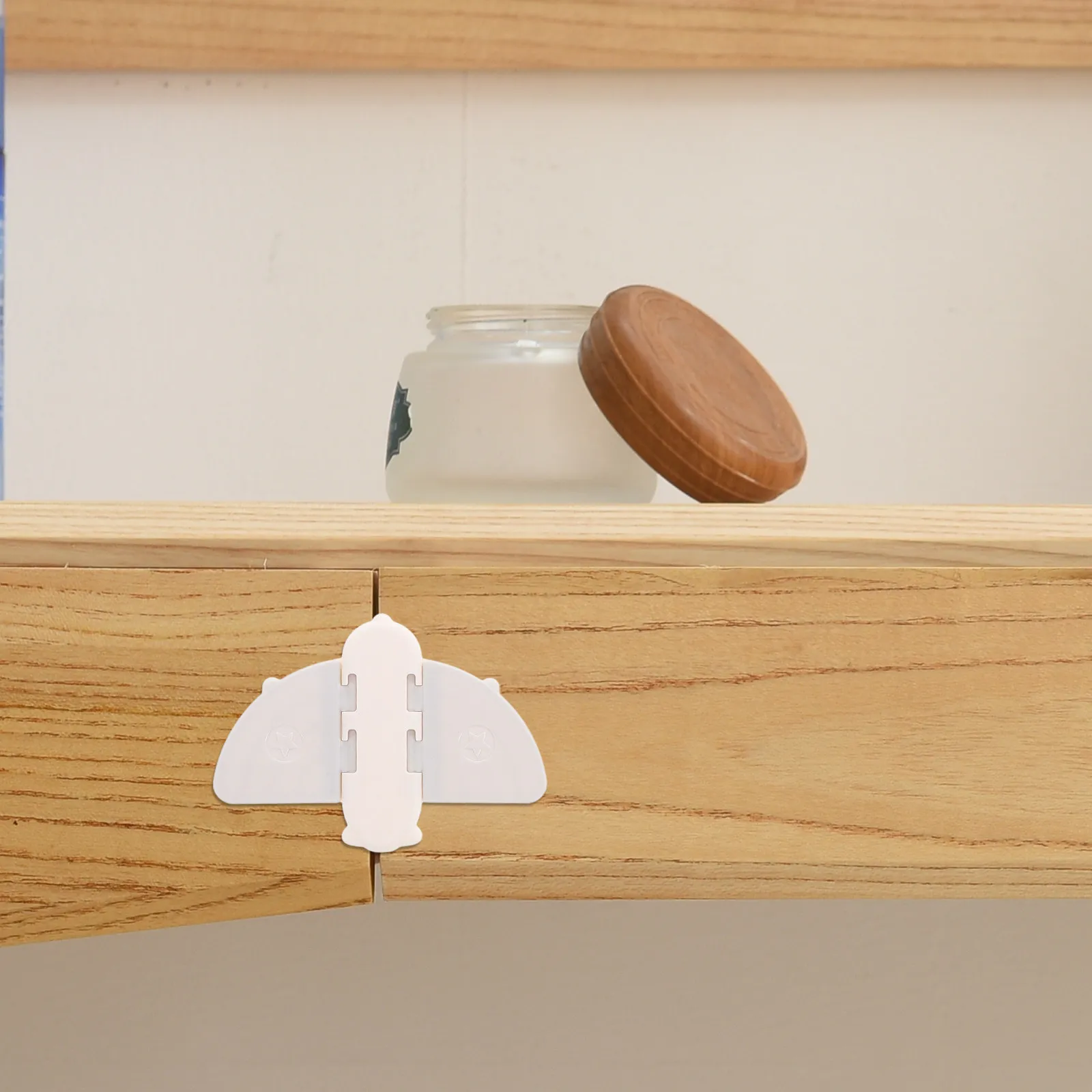 3Pcs Baby Proof Sliding Door Locks Adhesive Child Safety Locks for Windows Cabinets Drawers No Tools Needed Sliding Glass Door
3Pcs Baby Proof Sliding Door Locks Adhesive Child Safety Locks for Windows Cabinets Drawers No Tools Needed Sliding Glass Door