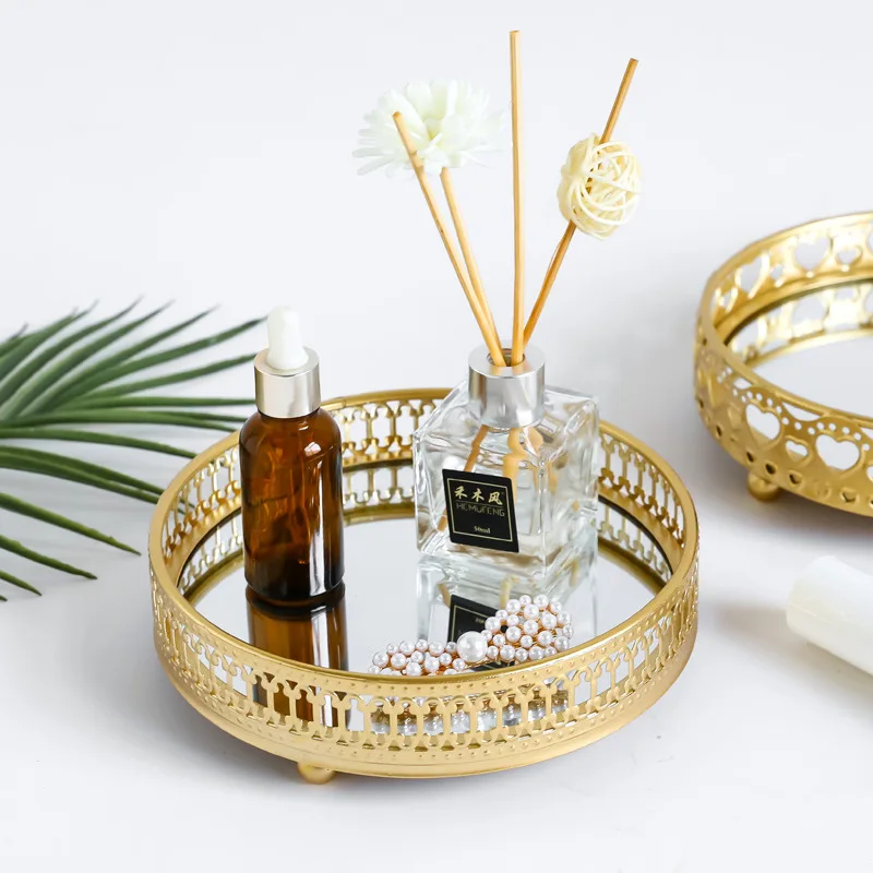 Key cosmetics storage box metal tray desktop shelf living room creative Ornament Glass mirror jewelry plate
Key cosmetics storage box metal tray desktop shelf living room creative Ornament Glass mirror jewelry plate