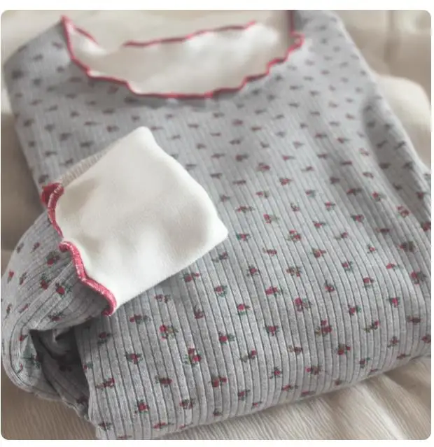 Autumn Winter Thick Fleece Lined o leneck Shirt Plus Size Warm Underwear Floral tops
Autumn Winter Thick Fleece Lined o leneck Shirt Plus Size Warm Underwear Floral tops