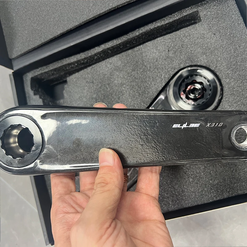 ELILEE XXE X310 Carbon Road Bike Crankset 24mm Titanium/DUB Aluminum Spindle Ultralight Carbon Fiber Crank Arm
ELILEE XXE X310 Carbon Road Bike Crankset 24mm Titanium/DUB Aluminum Spindle Ultralight Carbon Fiber Crank Arm