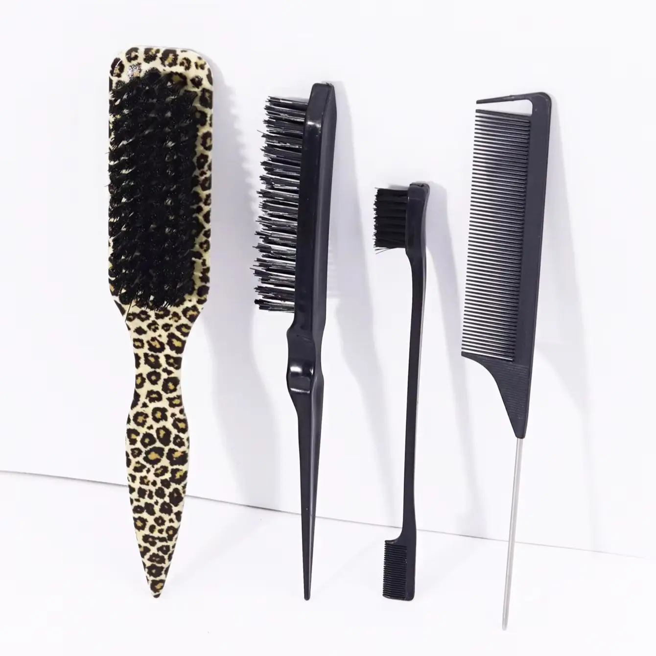 4pcs/set hair comb set, hair post comb, edge styling brush, tearing brush, pointed tail comb, special for real hair wigs
4pcs/set hair comb set, hair post comb, edge styling brush, tearing brush, pointed tail comb, special for real hair wigs