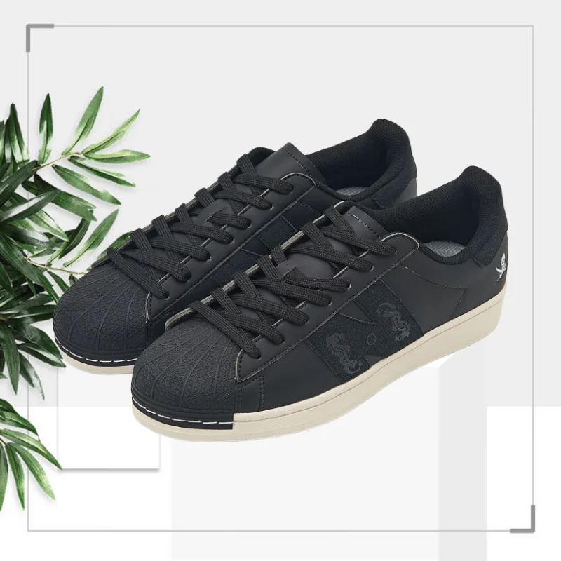 The new style thick-soled and high-top white sports shoes in 2025 are fashionable, trendy, versatile and highly breathable.
The new style thick-soled and high-top white sports shoes in 2025 are fashionable, trendy, versatile and highly breathable.