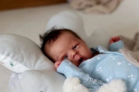 NPK 20'' Hand-Rooted Hair 3D Skin Visible Veins Reborn DIY Parts Gounchi with Cloth Body and Eyes Collectible Doll Kit
NPK 20'' Hand-Rooted Hair 3D Skin Visible Veins Reborn DIY Parts Gounchi with Cloth Body and Eyes Collectible Doll Kit