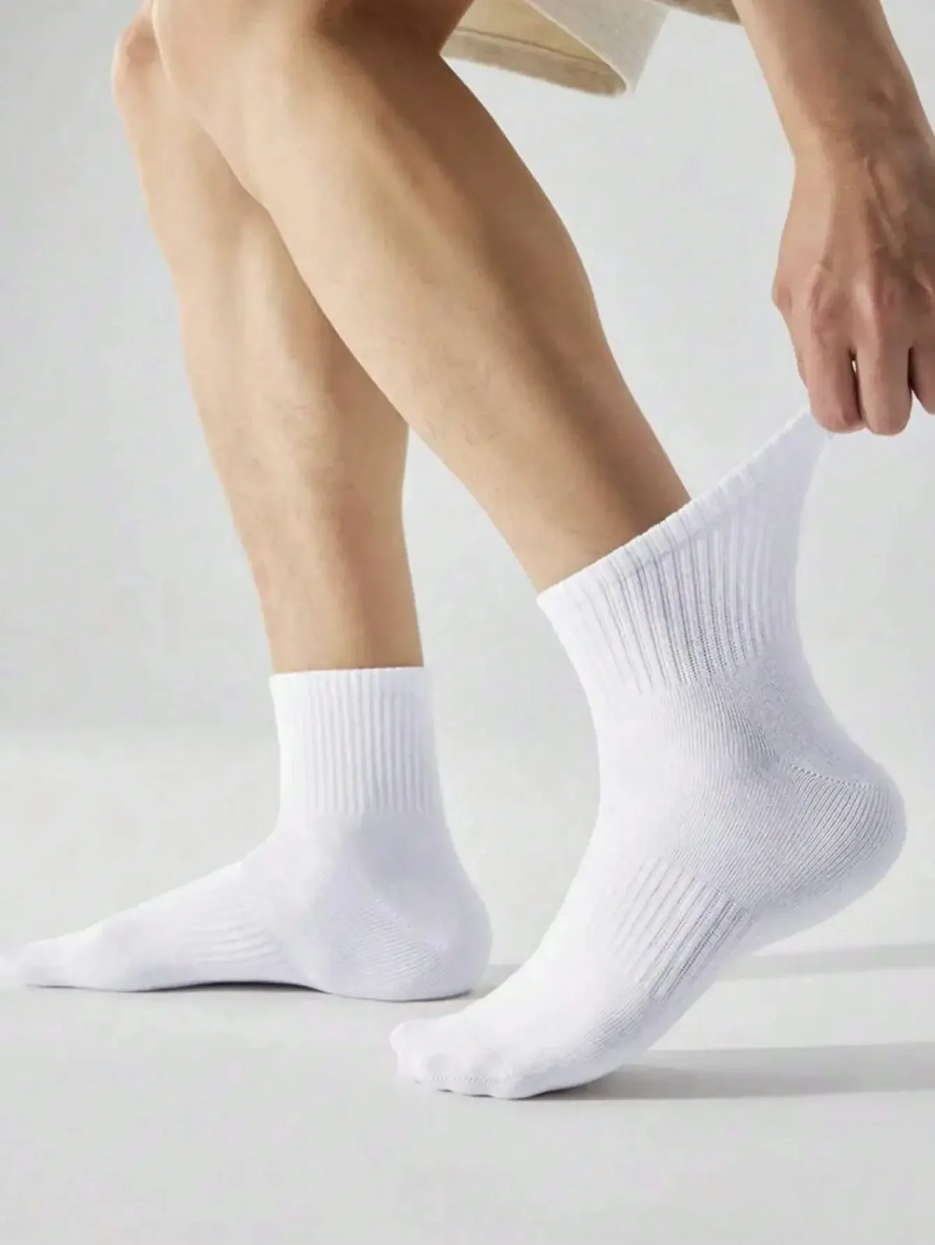 Men's Thin Mid-Calf Rib-Knit Socks, 10/15/20 Pairs, 100% Polyester Fabric, Plain Black & White, Minimalist Menswear, Fall Summer
Men's Thin Mid-Calf Rib-Knit Socks, 10/15/20 Pairs, 100% Polyester Fabric, Plain Black & White, Minimalist Menswear, Fall Summer