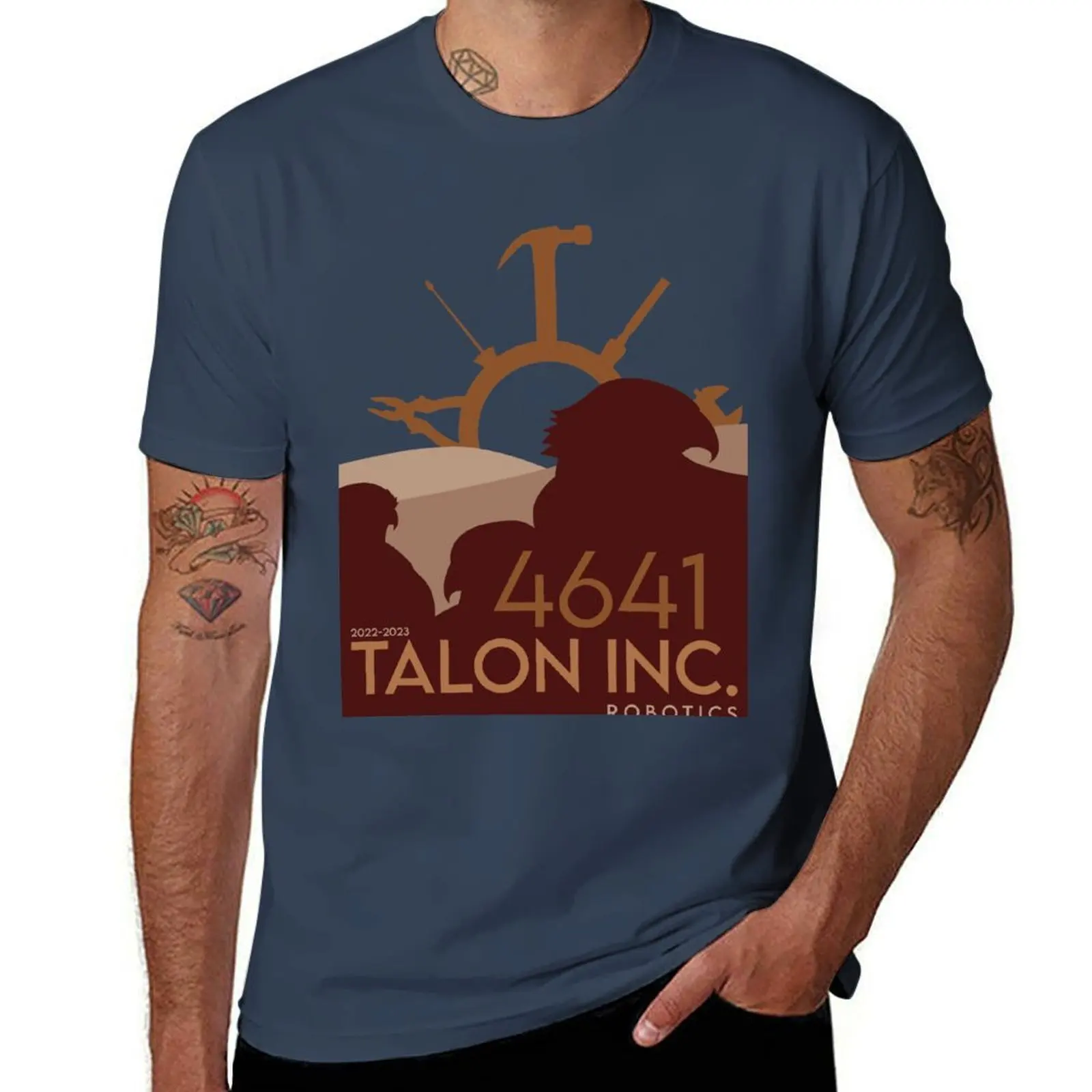 2023 Sun INC. Desert Hawks Talon the in T-Shirt High Quality Durable T-Shirt
2023 Sun INC. Desert Hawks Talon the in T-Shirt High Quality Durable T-Shirt