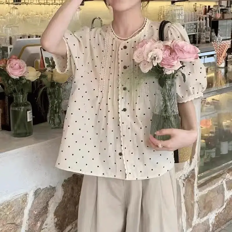 Korean Age-reducing Lace Polka Dot Shirt for Women in Summer New High-end Puff Sleeves Single-breasted Shirt
Korean Age-reducing Lace Polka Dot Shirt for Women in Summer New High-end Puff Sleeves Single-breasted Shirt