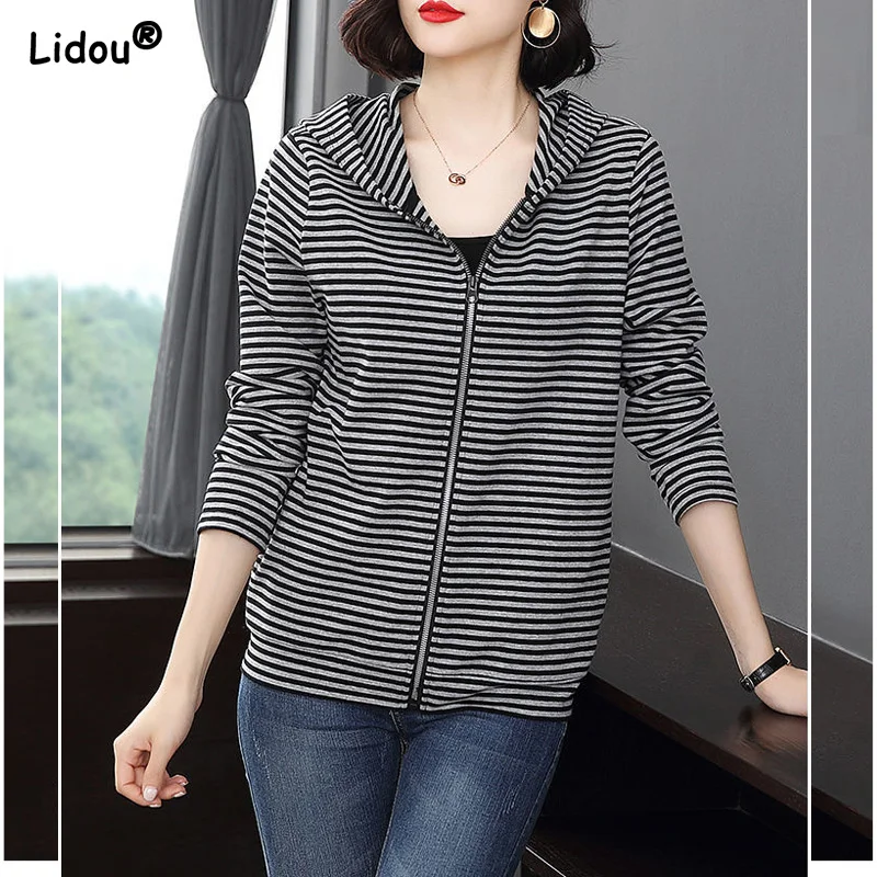 Casual Striped Thin O-Neck Slim Open Stitch Jackets Spring Summer Hooded Coats Zipper Spliced Cotton Linen Women's Clothing
Casual Striped Thin O-Neck Slim Open Stitch Jackets Spring Summer Hooded Coats Zipper Spliced Cotton Linen Women's Clothing