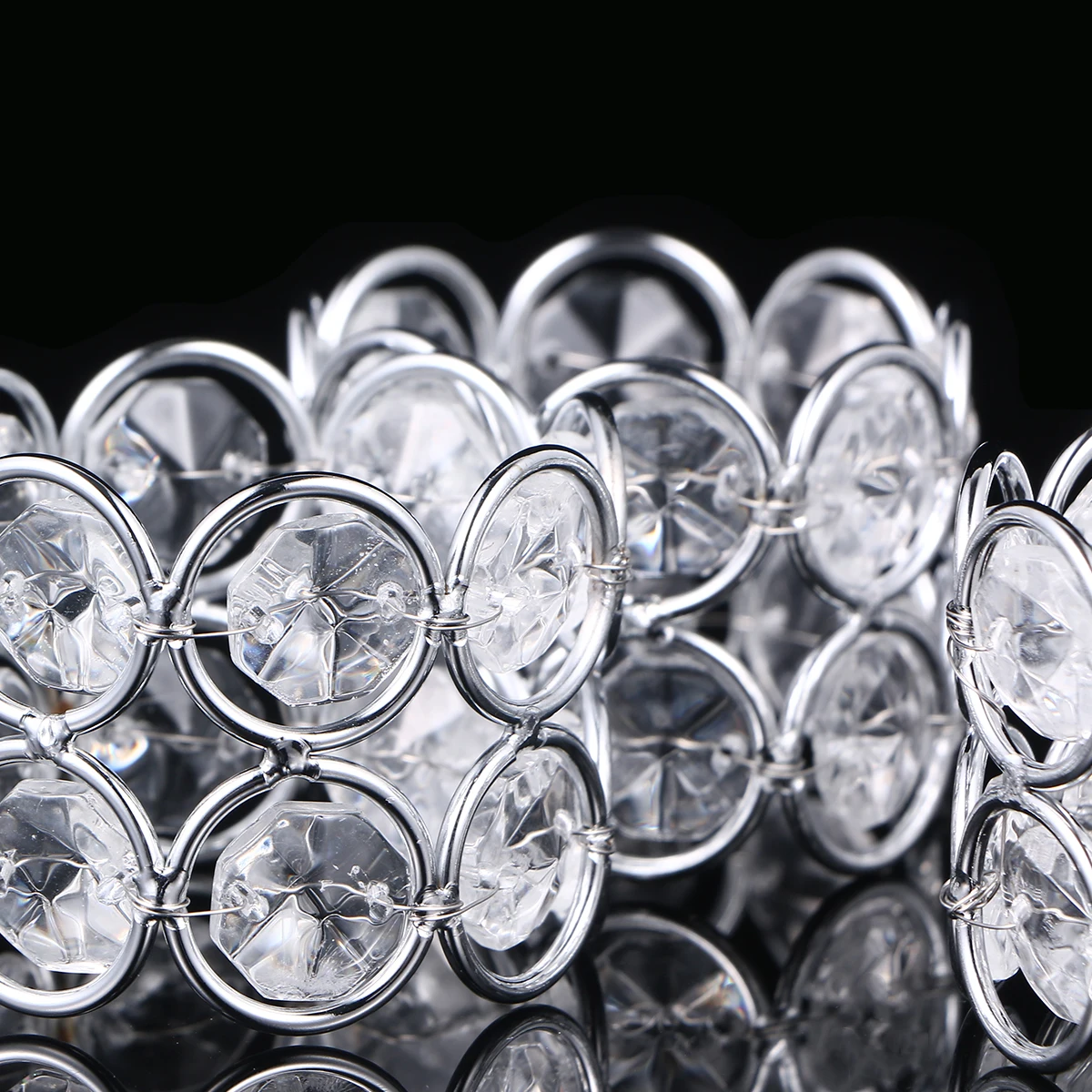 4 Pcs Rings Crystal Holder Sparkly Metal Serviette Buckles Wedding Crystal Napkin Holder Craftsmanship
4 Pcs Rings Crystal Holder Sparkly Metal Serviette Buckles Wedding Crystal Napkin Holder Craftsmanship