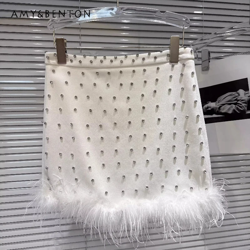 2026 Spring Women's Clothing Original Temperament Fashion Hot Girl White Nailed Diamond Fluffy Hoop Design Short Skirt Ladies
2026 Spring Women's Clothing Original Temperament Fashion Hot Girl White Nailed Diamond Fluffy Hoop Design Short Skirt Ladies
