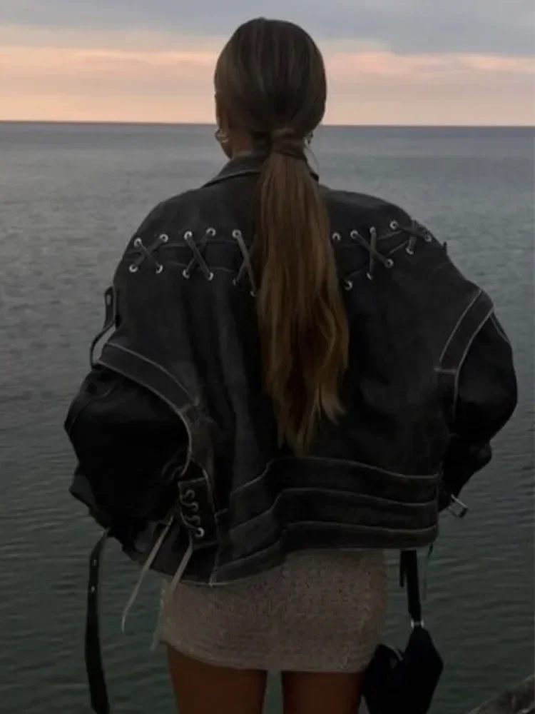 2025 Vintage Patchwork PU Leather Jacket Women Chic Solid Lapel Lace Up Long Sleeved Cool Girl Crop Coat Elegant Lady Streetwear
2025 Vintage Patchwork PU Leather Jacket Women Chic Solid Lapel Lace Up Long Sleeved Cool Girl Crop Coat Elegant Lady Streetwear