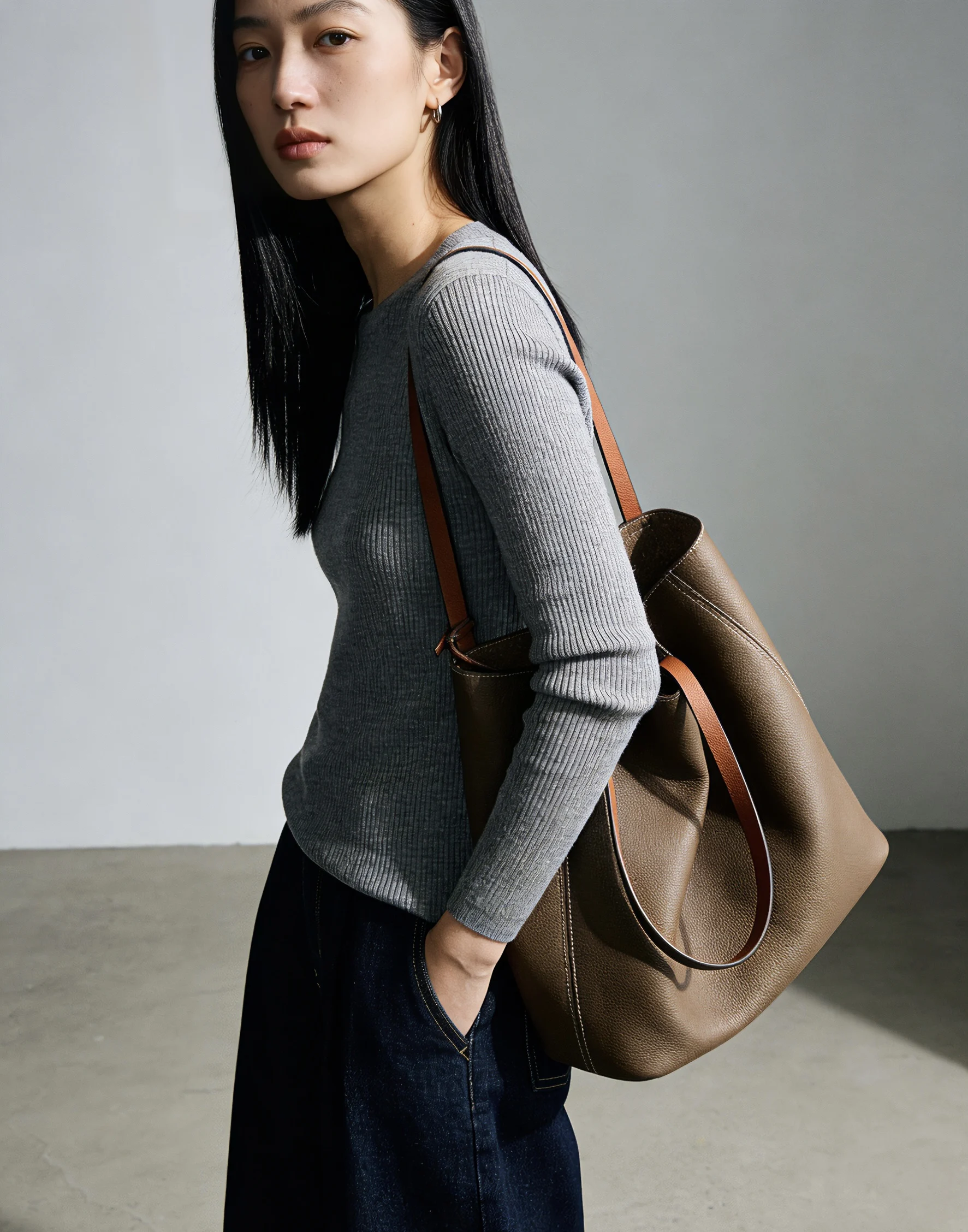 Сумка-тоут из натуральной кожи (верхний слой), большая вместимость, на одно плечо, для женщин
Сумка-тоут из натуральной кожи (верхний слой), большая вместимость, на одно плечо, для женщин