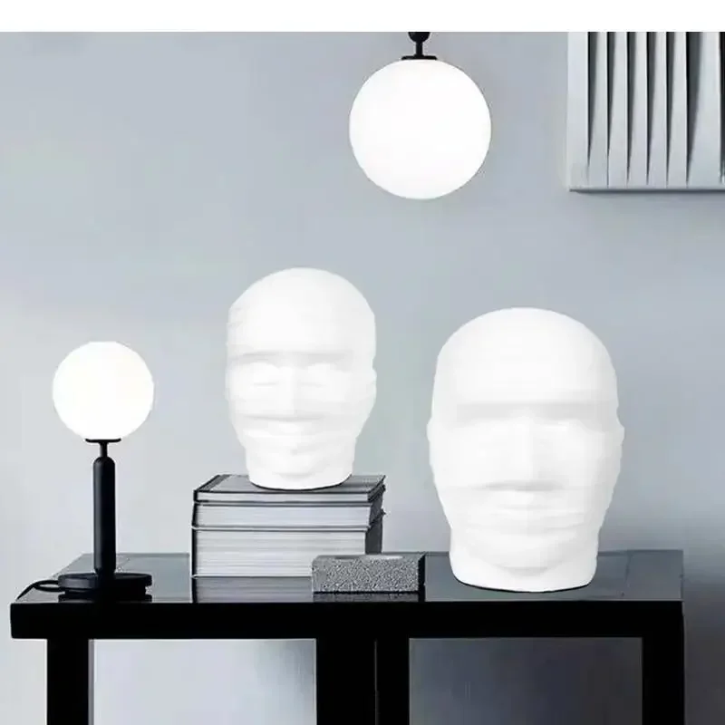 Скульптура Humaine Abstraite En Résine Simple
Скульптура Humaine Abstraite En Résine Simple