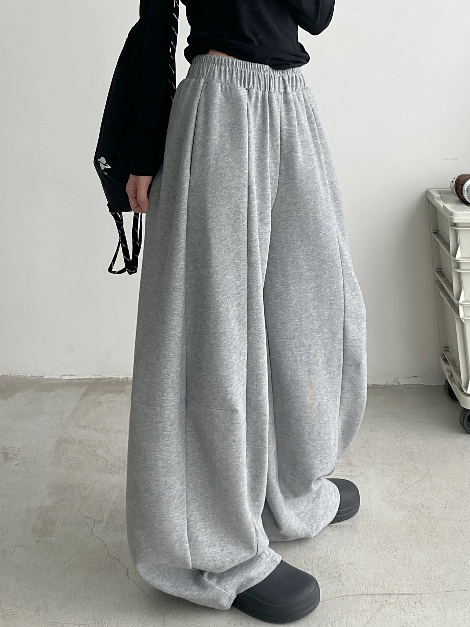 Comfortable Street Sle Women's Sports Pants Loose Slimming Arcuate Banana Pants Wide Leg l Waist Long Trousers
Comfortable Street Sle Women's Sports Pants Loose Slimming Arcuate Banana Pants Wide Leg l Waist Long Trousers