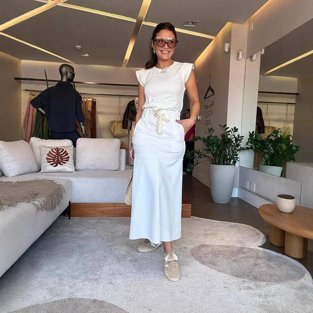 Summer 2025 New Comfortable Sleeveless Slimming Pure Color Simple Women's Fashion Set Cross-Border Elegant Skirt Ensemble
Summer 2025 New Comfortable Sleeveless Slimming Pure Color Simple Women's Fashion Set Cross-Border Elegant Skirt Ensemble