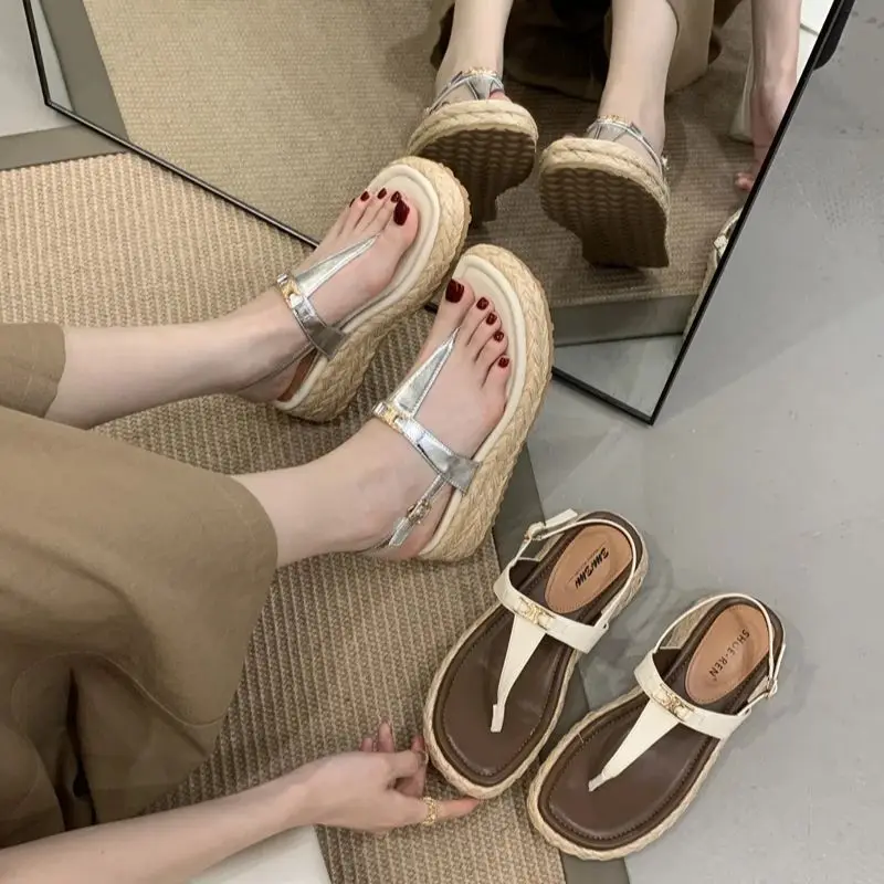 Silver Wedge Sandals Woman Flip Flops Summer Low Block Heels Straw Fabric Shoes White Platform Heels Sandalia Gladiador Mujer
Silver Wedge Sandals Woman Flip Flops Summer Low Block Heels Straw Fabric Shoes White Platform Heels Sandalia Gladiador Mujer