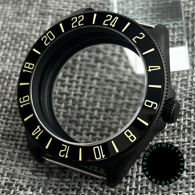 40-миллиметровый корпус с сапфировым стеклом, стандартное время форматирования GMT, для механизмов NH34, NH35, NH36, NH38, NH70, NH71, NH72, водонепроницаемость 10 бар.
40-миллиметровый корпус с сапфировым стеклом, стандартное время форматирования GMT, для механизмов NH34, NH35, NH36, NH38, NH70, NH71, NH72, водонепроницаемость 10 бар.