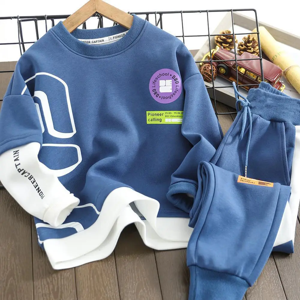 Boys' Suit 2023 Spring and Autumn Fashionable Children's Sweater Sports Two-Piece Suit Medium and Big Children Boyish Look Pants
Boys' Suit 2023 Spring and Autumn Fashionable Children's Sweater Sports Two-Piece Suit Medium and Big Children Boyish Look Pants
