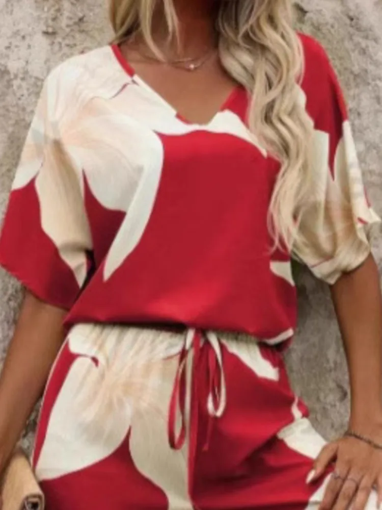 Casual Printed 2 Piece Set Spring Suit Loose V-neck Short Sleeved Pullover Top Waist Wide Leg Pants Conjunto Dos Piezas Mujer
Casual Printed 2 Piece Set Spring Suit Loose V-neck Short Sleeved Pullover Top Waist Wide Leg Pants Conjunto Dos Piezas Mujer