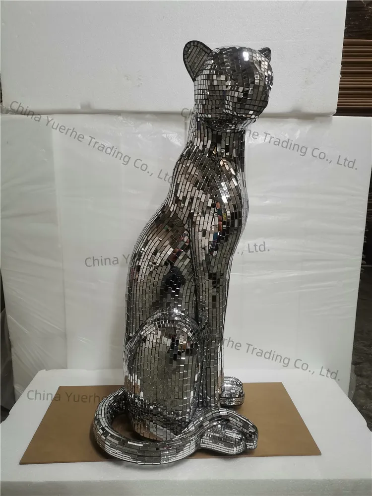 Handmade Glass Leopard Sculpture,Customized Decoration Statue,Luxury Living Room,Floor Decorations,Golden Cheetah Ornament, 78cm
Handmade Glass Leopard Sculpture,Customized Decoration Statue,Luxury Living Room,Floor Decorations,Golden Cheetah Ornament, 78cm