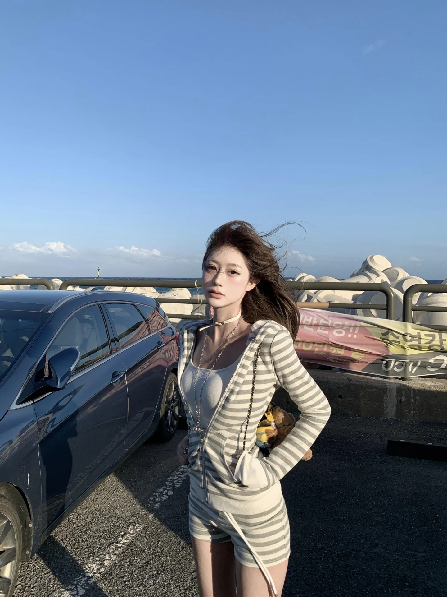 Casual Striped Hoodie And Shorts Set for Women Spring Early Grey Small Size Hot Girl Outfit Breathable Polyester Fabric
Casual Striped Hoodie And Shorts Set for Women Spring Early Grey Small Size Hot Girl Outfit Breathable Polyester Fabric