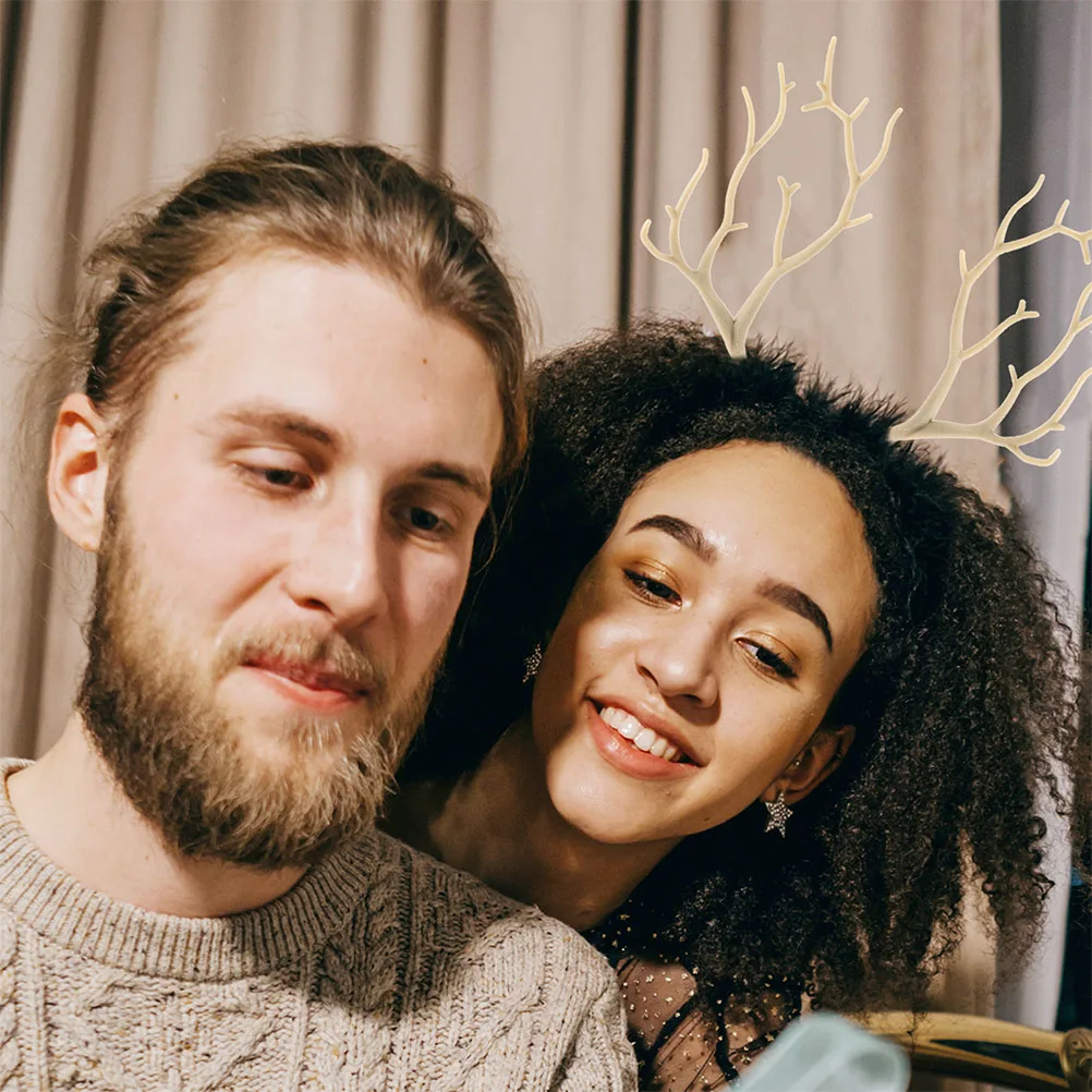 6Pcs Christmas Antler Headband Lightweight Realistic Reindeer Horns for Holiday Party Festive Outfit Decoration Accessories
6Pcs Christmas Antler Headband Lightweight Realistic Reindeer Horns for Holiday Party Festive Outfit Decoration Accessories