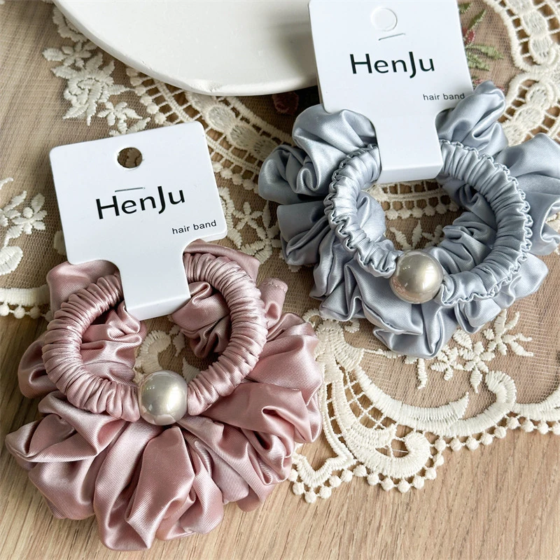 Luxury Pearl Embellished Hair Scrunchie Shiny Soft Fabric Glamorous Evening Headband Perfect For Weddings And Formal Parties
Luxury Pearl Embellished Hair Scrunchie Shiny Soft Fabric Glamorous Evening Headband Perfect For Weddings And Formal Parties