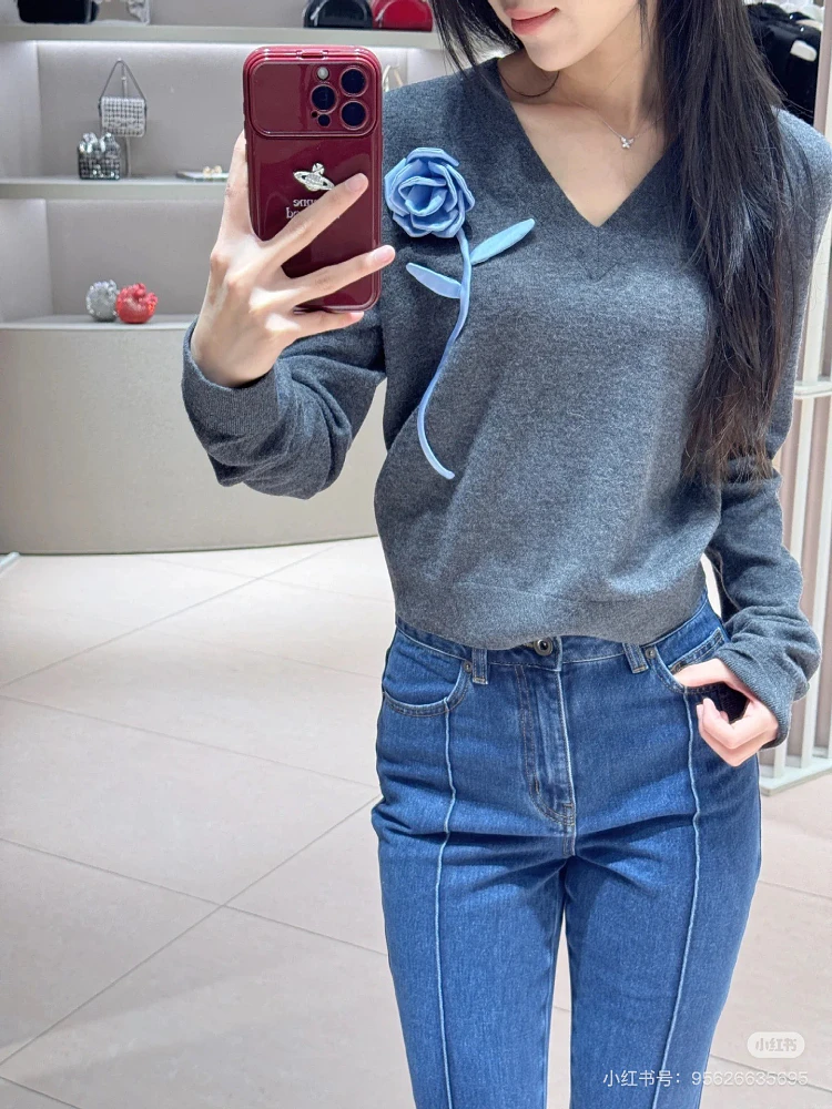 2025ss spring luxury new women flower grey wool high quality sweater female chic pullover jumpers
2025ss spring luxury new women flower grey wool high quality sweater female chic pullover jumpers