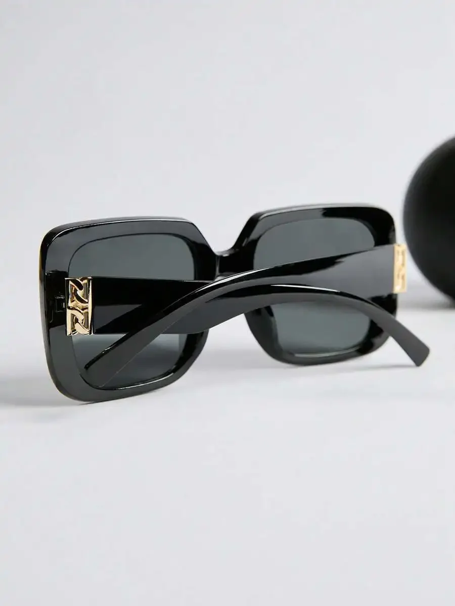 Vintage Square Oversized Plastic Sun Glasses For Women
Vintage Square Oversized Plastic Sun Glasses For Women